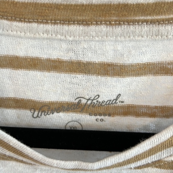 Women’s Universal Threads boxy crop top size 2x large tan & white stripes NEW - Picture 2 of 7